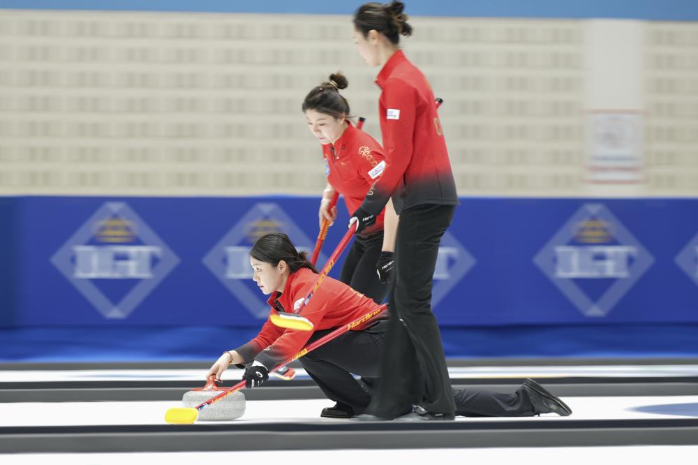 图片报：拜仁三将晒AI生成胡子照片，参与活动呼吁关注男性健康